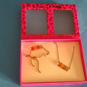 New Betsy Johnson teddy bear necklace and bracelet gift set